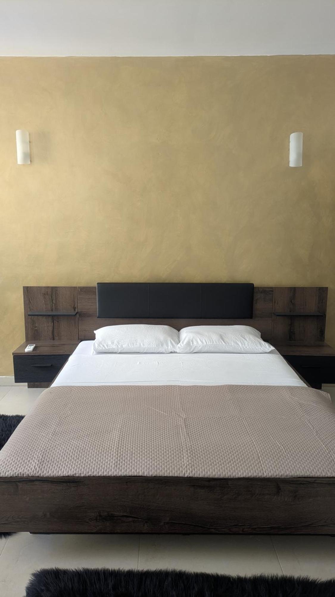 Duplex Penthouse Apartment *